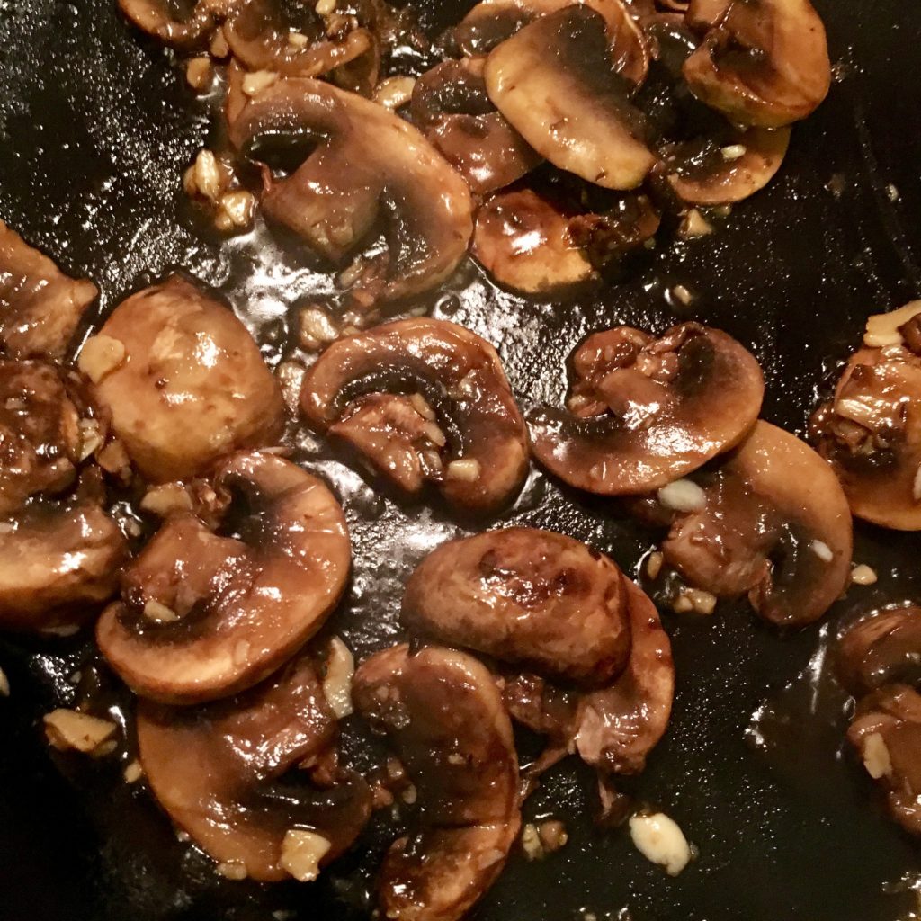 Mushrooms with Balsamic Vinegar and Garlic